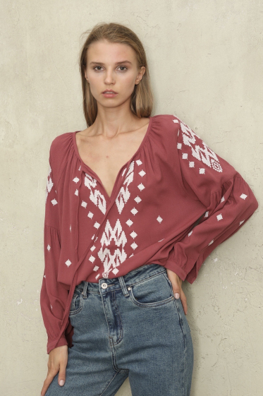 Wholesaler MUSY MUSE - Embroidered blouse