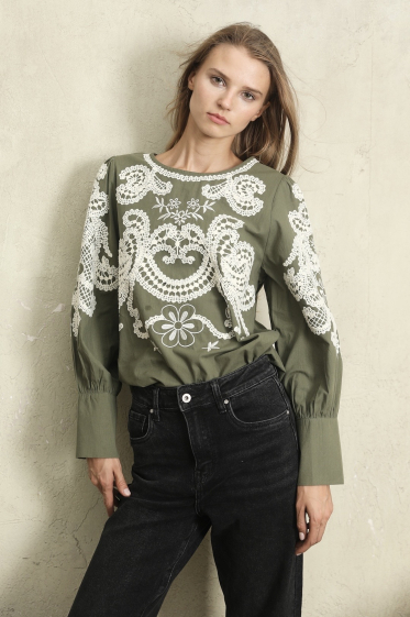 Wholesaler MUSY MUSE - Embroidered blouse