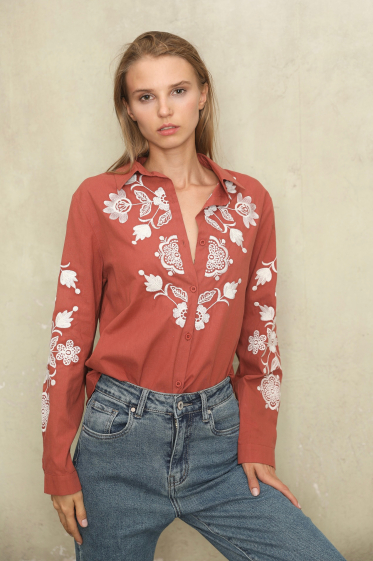 Wholesaler MUSY MUSE - Embroidered shirt