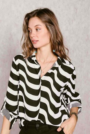 Wholesaler MUSY MUSE - Flowy printed shirt