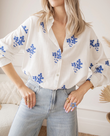 Wholesaler MUSY MUSE - Embroidered oversized shirt