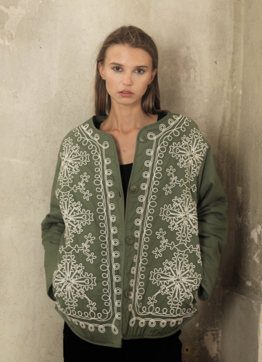 Wholesaler MUSY MUSE - Quilted jacket and embroidery