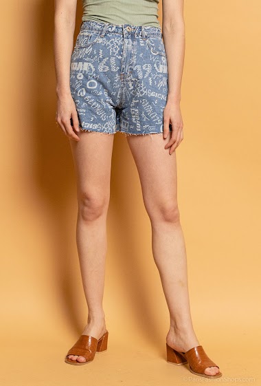 Wholesaler MyBestiny - Denim shorts with raw edges