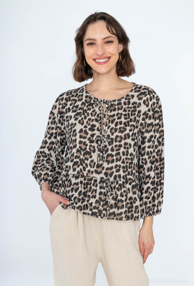 Wholesaler Mylee - Ruffled leopard print cotton gauze blouse with bows