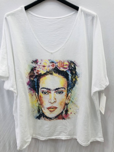 Mayorista Mylee - Camiseta con estampado de retratos de Frida talla grande