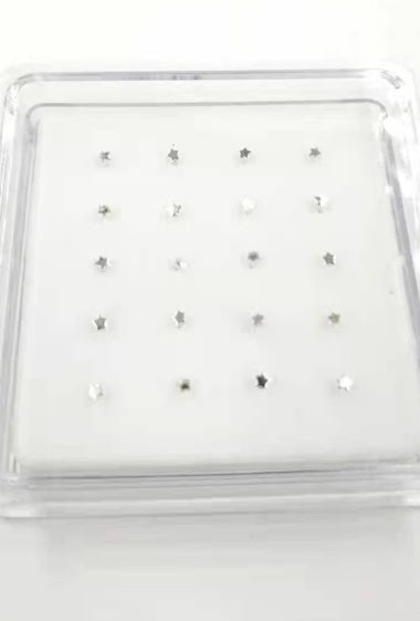 Grossiste MYLENE ET FELIX - Piercing nez étoile Argent par boîte de 20 pièces