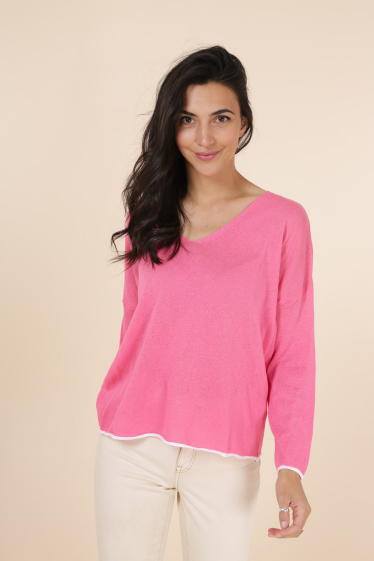 Wholesaler NAÏS - V-neck sweater with band on the back, 100% cotton