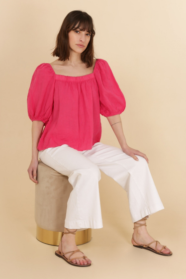 Wholesaler NAÏS - SHORT TOP 3/4 SLEEVES WITH SQUARE COLLAR 100% LINEN