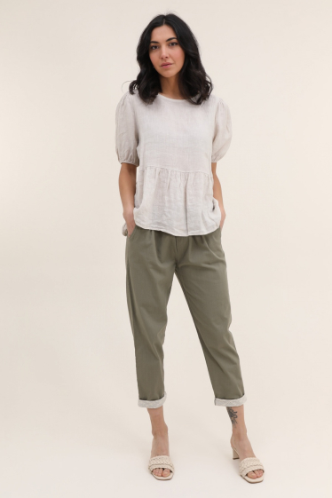 Wholesaler NAÏS - Short sleeve top with slightly balloon sleeves, 100% linen