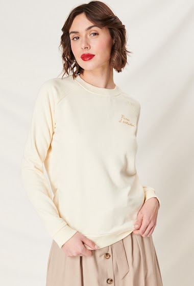 Wholesaler NATHAEL - Raglan sleeved embroidered sweatshirt