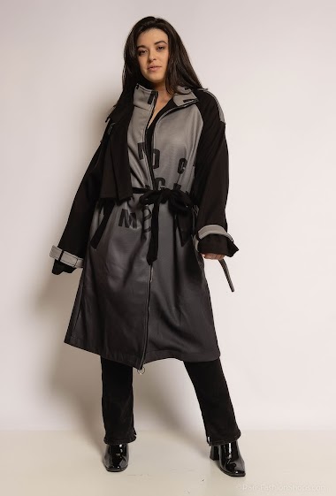 Wholesalers Neslay - Fur-lined coat with writing