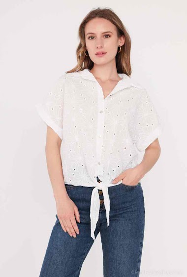 Wholesalers New Sensation - Embroidered and tie front cotton shirt.