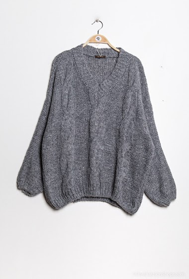 Wholesaler New Sensation - Long cable knit jumper