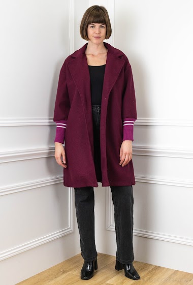 Wholesaler New Sensation - Coats with acrylic sleeves