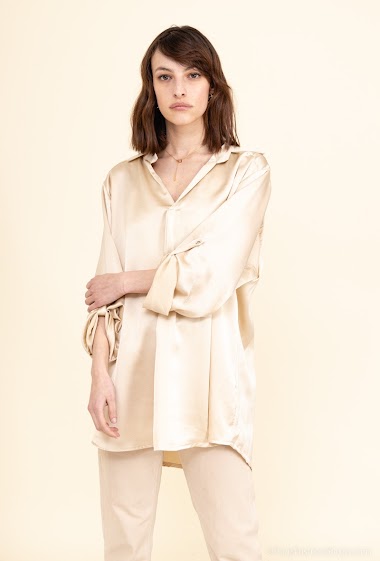 Wholesaler New Sensation - Plain satin blouse.