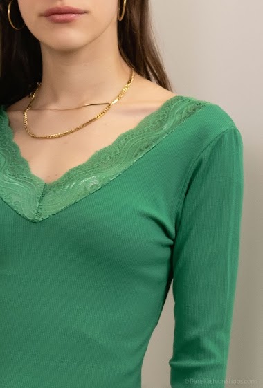 Wholesaler New Sensation - Top with lace collar