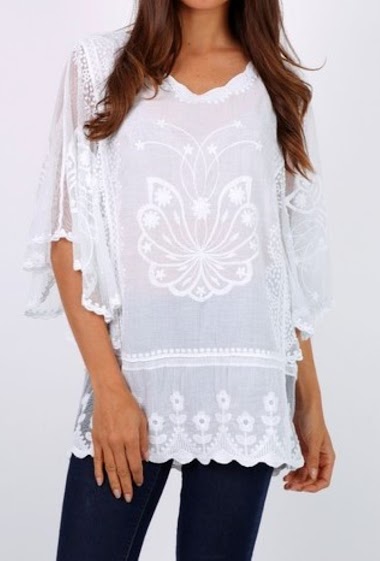 Wholesaler New Sunshine - Bat embroidered blouse