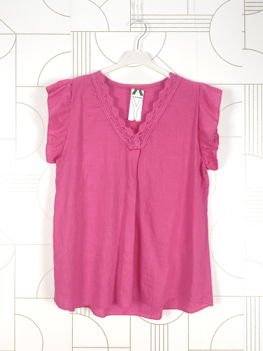 Wholesaler New Sunshine - Sleeveless v-neck blouse
