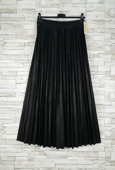 Wholesaler New Sunshine - Long pleated faux leather skirt