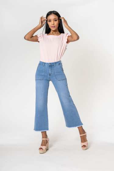 Wholesaler Nina Carter - Frayed 7/8 flare jeans
