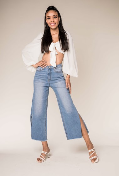 Wholesaler Nina Carter - Cropped flared jeans with slits
