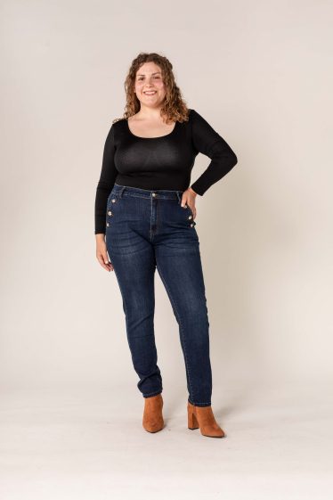 Wholesaler Nina Carter - High-waisted jeans with gold buttons