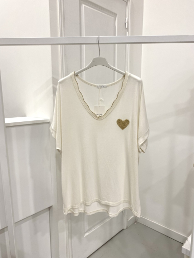 Wholesaler NOS - “Embroidered golden heart” v-neck top