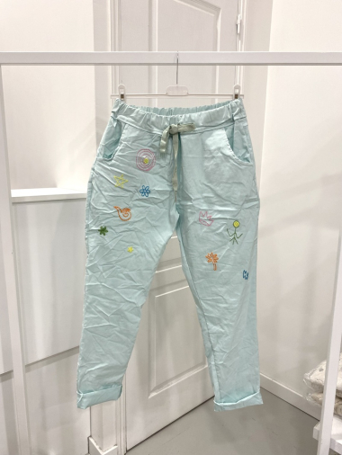 Wholesaler NOS - Jogger pants with embroidered pattern