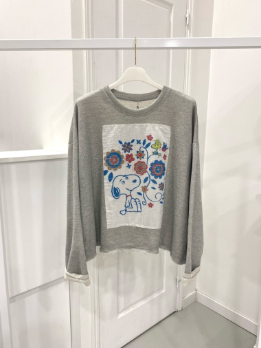 Wholesaler NOS - Silver lurex sweatshirt with pattern