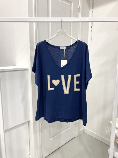 Wholesaler NOS - V-neck T-shirt with “LOVE” pattern