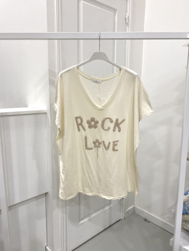Wholesaler NOS - T-shirt with “ROCK LOVE” pattern