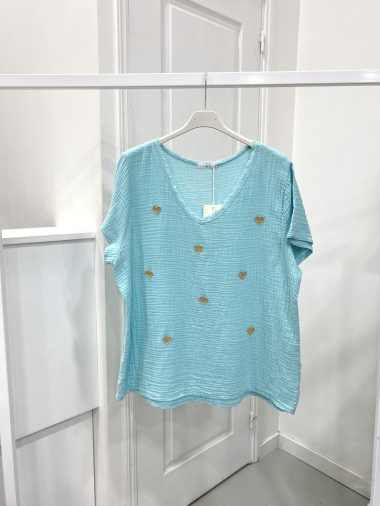 Wholesaler NOS - Heart pattern top embroidered with gold threads