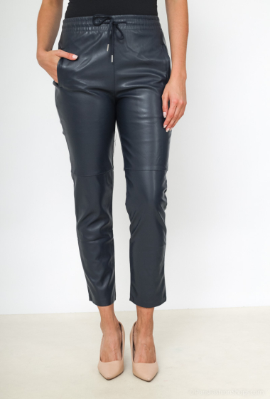 Wholesaler Orice - FAUX LEATHER TROUSERS