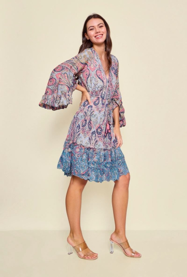 Wholesaler Orice - Short silk dress with paisley patterns