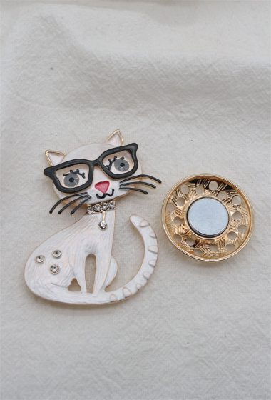 Wholesaler Orient Express - Cat magnet brooch
