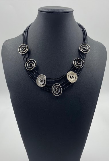 Großhändler ORIENT EXPRESS FIRST - Short fancy necklace with spiral metal element