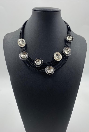 Wholesaler ORIENT EXPRESS FIRST - Short fancy necklace with metal element