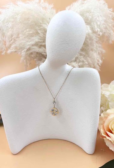18K White Gold GF Made With SWAROVSKI Crystal 2-Way Wear 4 Heart Clover  Necklace | eBay
