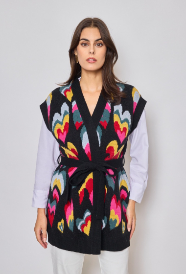Wholesaler Orlinn - Long sleeveless vest with hearts pattern