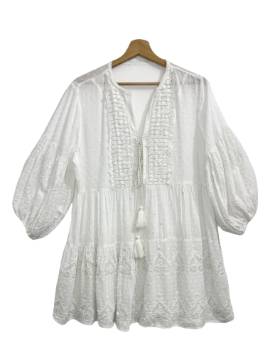 Großhändler Orlinn - Weißes Kleid mit Perlen und Ballonärmeln