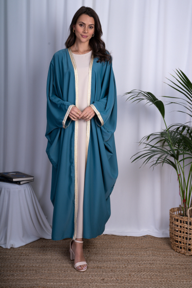 Grossiste Ornella Paris - Kimono à manches longues et bordure brodée