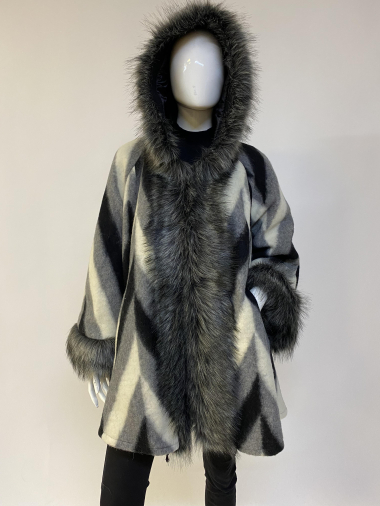 Grossiste Ornella Paris - manteau à capuche  avec  fourrure