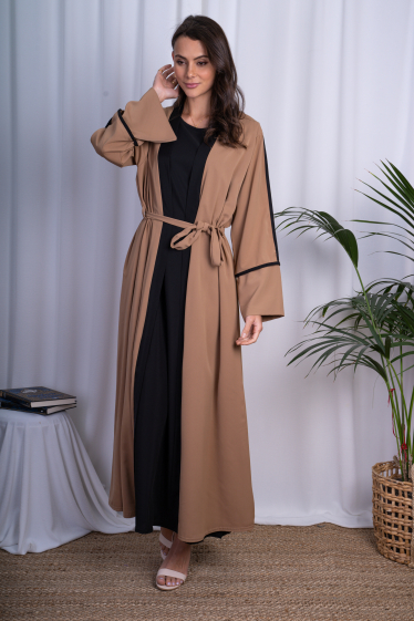 Großhändler Ornella Paris - Abaya-Kleid mit offener Vorderseite und Gürtel