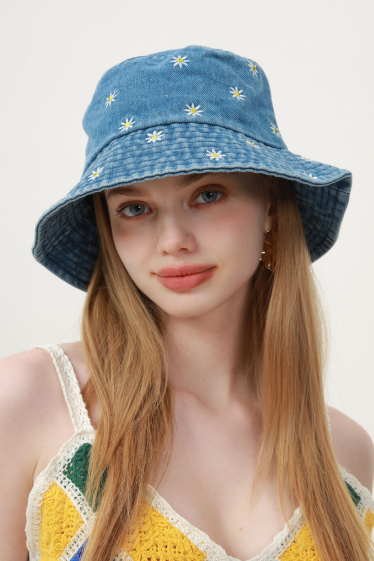 Wholesaler Phanie Mode (Phanie accessories) - Denim bucket hat with embroidered flowers