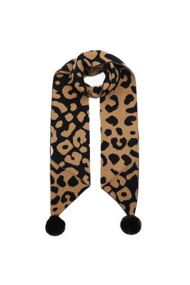 Grossiste Phanie Mode (Phanie accessories) - Echarpe imprimée léopard avec pompons polyester