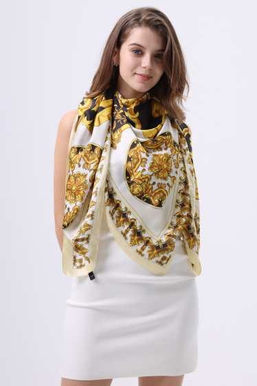 Wholesaler Phanie Mode (Phanie accessories) - Silk-touch printed square scarf