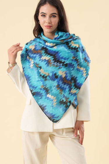 Wholesaler Phanie Mode (Phanie accessories) - Thin patterned printed scarf with gold foil