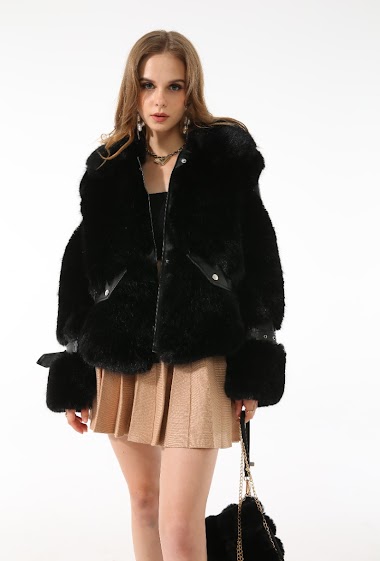 Wholesaler Phanie Mode (Phanie accessories) - Fake fur coat