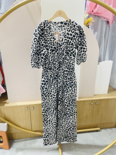 Wholesaler POHÊME - Leopard Chelsea jumpsuit with small bow closure and balloon sleeves