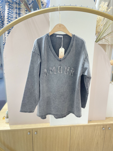 Wholesaler POHÊME - sweatshirt with AMOUR pattern